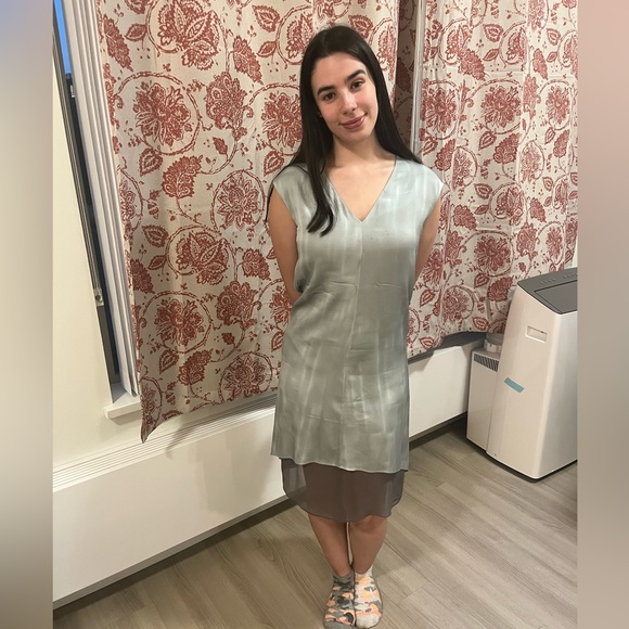 100% Silk Tahari Size 10 Standard Measurements Designer Beautiful Dress - Picture 1 of 8